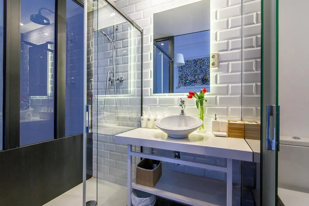 *** Guest house Cami Gallery Barcelona Spain