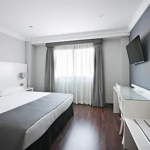 Hotel Uve ***