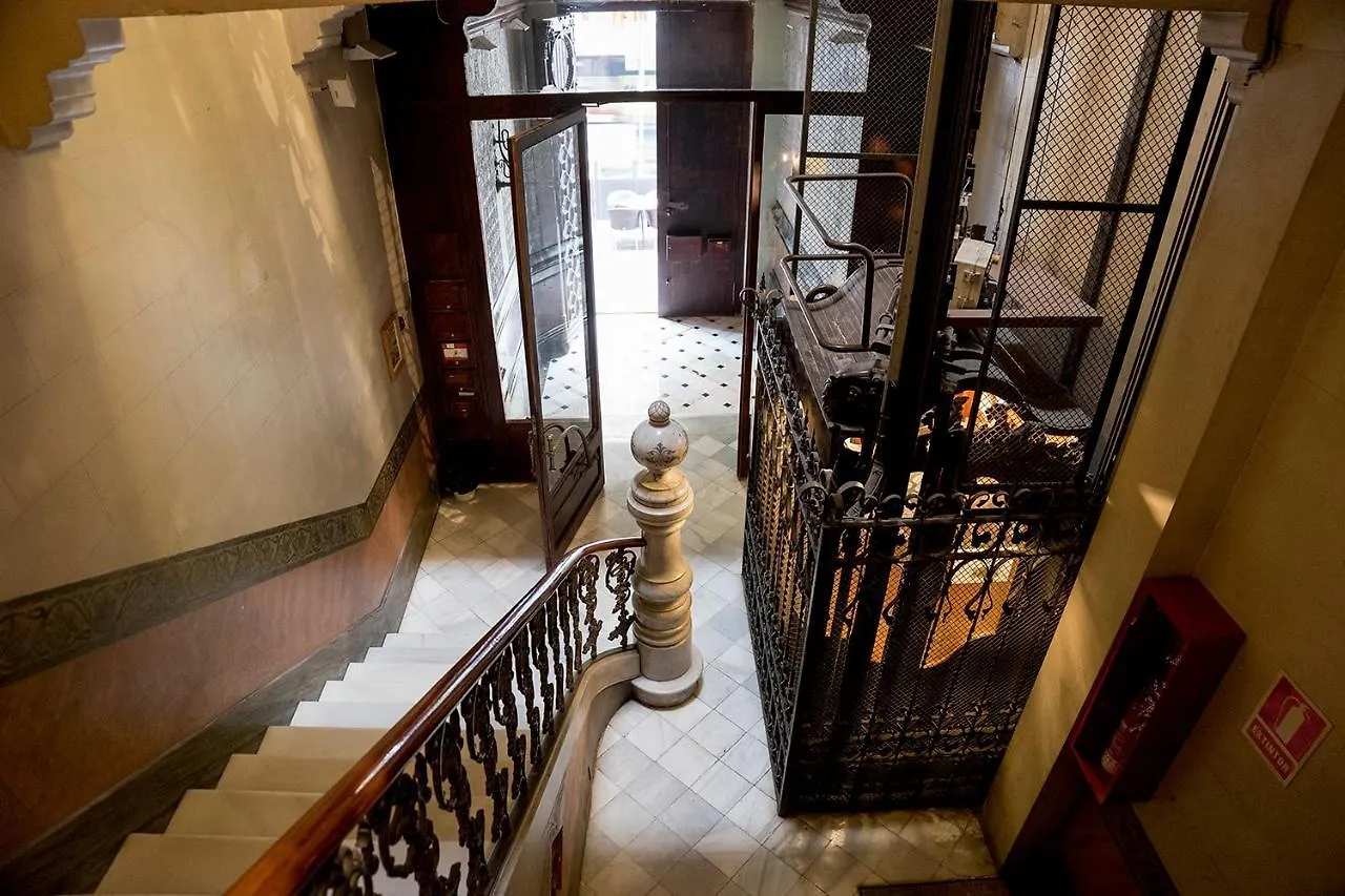 Cami Gallery برشلونة بيت ضيافة