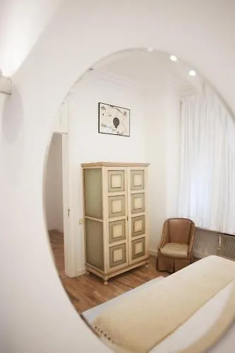 *** بيت ضيافة Cami Gallery برشلونة إسبانيا